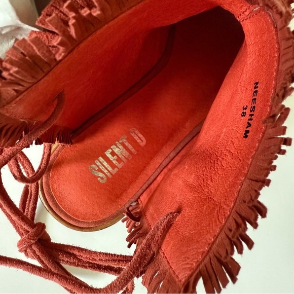 Silent D Sundance Neesham Leather Sandals Open Toe Women Sz 8 Fringed Red Brick - Picture 10 of 15
